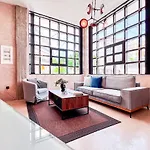 Mini Loft アパート カラマタ