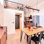 Mini Loft カラマタ
