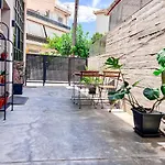 Mini Loft カラマタ
