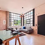 アパート Mini Loft カラマタ