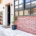 Mini Loft * カラマタ