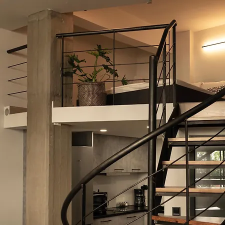 Mini Loft Apartment *